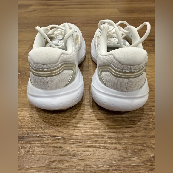 Brooks Women’s Glycerin 21 Neutral Running Shoe - Picture 12 of 14